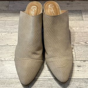 Mules by Comfort